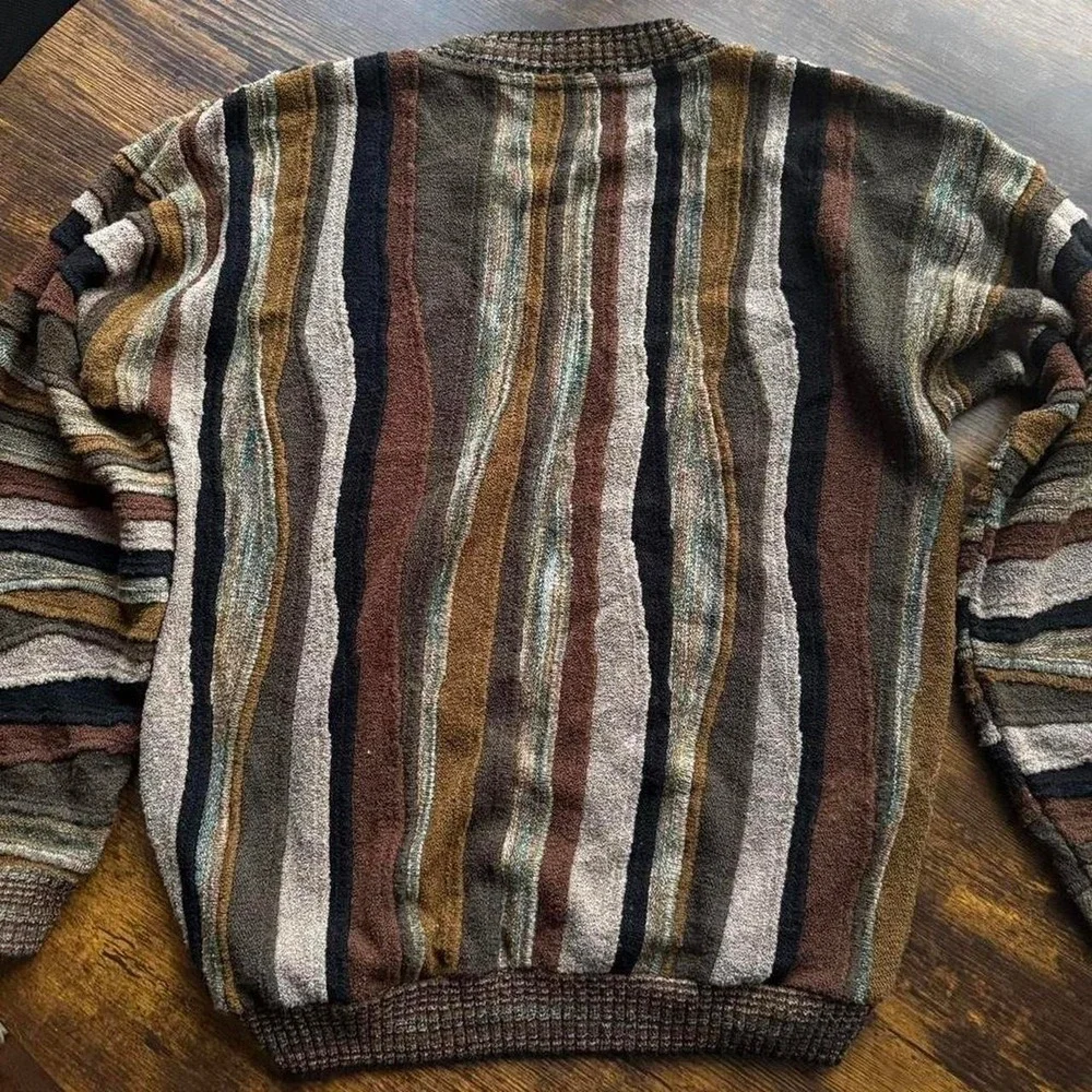 Men's Textured Stripe Crewneck Sweater Size M Brown Earth Tone Coogi Style